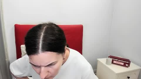 Tess online show from July 20, 2:41 pm