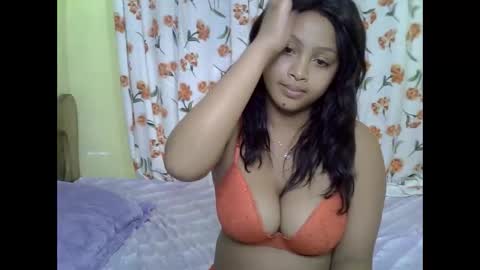 tessmia online show from May 2, 5:51 pm