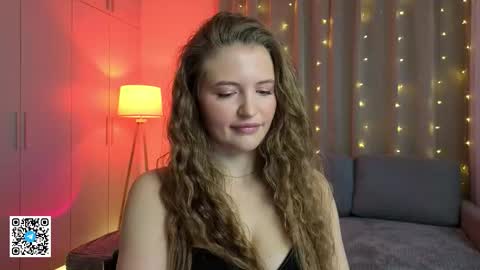 TessaHart online show from March 4, 12:44 pm