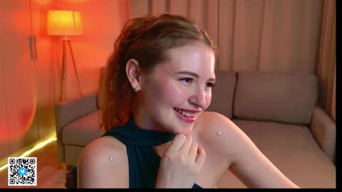 Snapshot of tesssahart chatting on May 21, 3:19 pm TessaHart online show from May 21, 3:19 pm