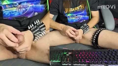 Snapshot of tetsuo343434 chatting on October 21, 11:16 pm tetsuo343434 online show from October 21, 11:16 pm