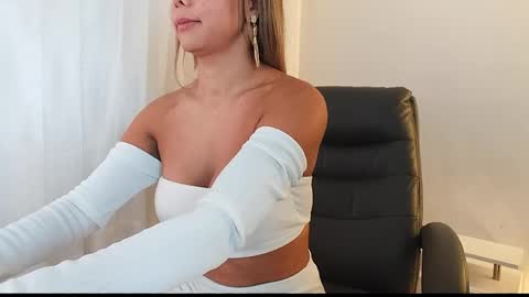 texas_7777 online show from May 29, 9:29 am