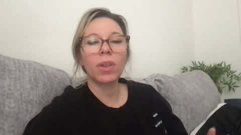 Daphne Summers online show from November 23, 4:18 pm