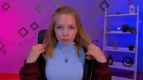 Snapshot of teya_starling chatting on April 5, 7:38 am teya_starling online show from April 5, 7:38 am