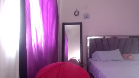 Snapshot of tezza_smith chatting on July 18, 12:42 pm tezza smith online show from July 18, 12:42 pm
