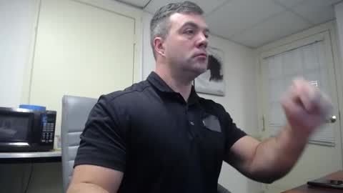 Snapshot of tgensin chatting on October 9, 12:03 pm tgensin online show from October 9, 12:03 pm