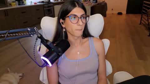 babygirlmami online show from May 24, 6:29 am