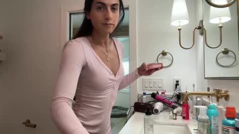 babygirlmami online show from June 6, 11:53 pm