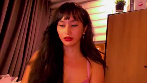 th3r3sa online show from December 14, 6:35 am