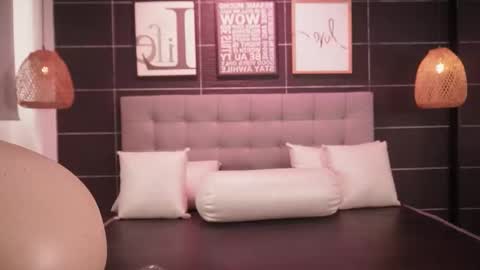 Snapshot of thalia_karlson chatting on November 3, 12:28 pm Thalia online show from November 3, 12:28 pm