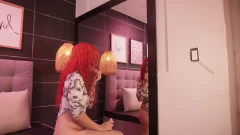 Snapshot of thalia_karlson chatting on November 25, 11:43 am Thalia online show from November 25, 11:43 am