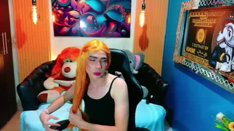 Snapshot of thamara_roberts chatting on April 25, 1:41 pm thamara_roberts online show from April 25, 1:41 pm
