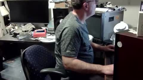 Snapshot of thang5545 chatting on September 24, 2:20 pm thang5545 online show from September 24, 2:20 pm
