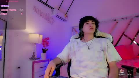thanier_18 online show from April 25, 7:22 pm