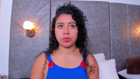 thara webstter online show from November 18, 11:36 am