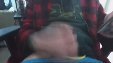 A guy online show from November 9, 3:54 pm