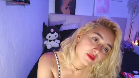   online show from May 11, 10:32 am