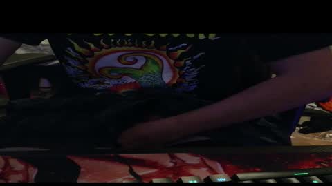 Snapshot of thatguy467613 chatting on November 3, 9:32 am thatguy467613 online show from November 3, 9:32 am