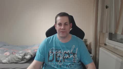thatguyyeahhim online show from February 13, 12:46 am
