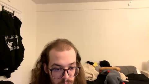 thatuhmguy online show from January 8, 2:25 am