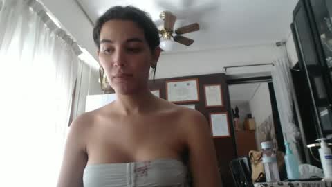 Snapshot of thayanizreal chatting on June 19, 12:31 pm thayanizreal online show from June 19, 12:31 pm