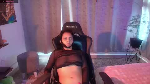 Paola online show from February 10, 9:30 pm