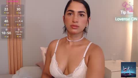 THAYSSA ROSS online show from June 22, 3:31 pm