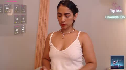 THAYSSA ROSS online show from June 28, 2:45 pm