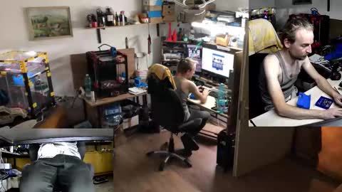 Snapshot of the0archon chatting on November 7, 6:30 pm Michal online show from November 7, 6:30 pm