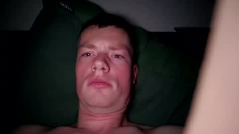 Snapshot of the___rocky200 chatting on November 23, 7:52 am Dennis online show from November 23, 7:52 am