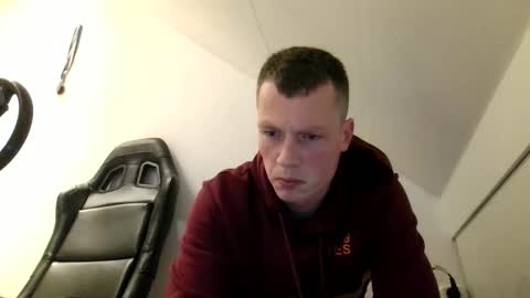 Snapshot of the___rocky200 chatting on December 16, 8:58 pm Dennis online show from December 16, 8:58 pm