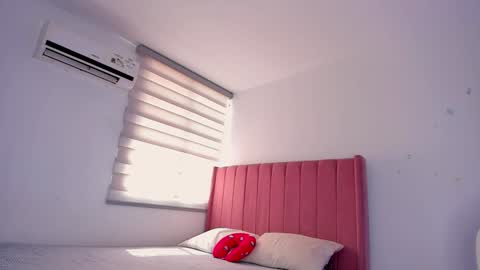 Snapshot of the__power__girls chatting on January 22, 4:02 pm nina mirley online show from January 22, 4:02 pm