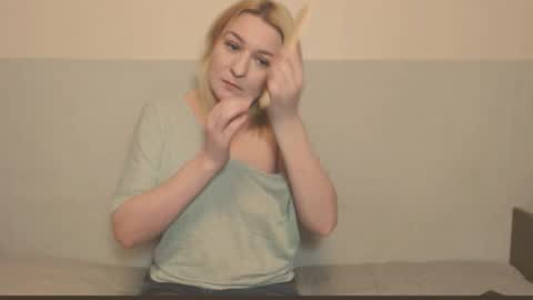 Snapshot of the_basic_instinctt chatting on October 28, 9:50 pm Eva online show from October 28, 9:50 pm