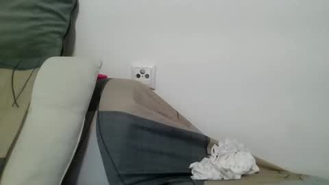 the crazy travellers online show from February 11, 7:13 am