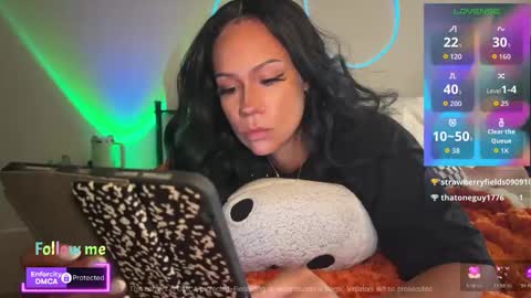 Snapshot of the_dahli_mama chatting on November 16, 1:06 pm the_dahli_mama online show from November 16, 1:06 pm