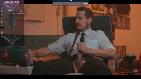 Snapshot of the_dilf chatting on January 4, 12:49 pm The DILF - online show from January 4, 12:49 pm