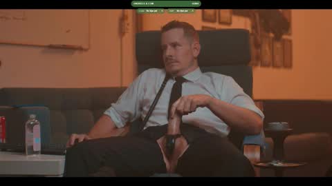 Snapshot of the_dilf chatting on September 24, 4:21 pm The DILF - online show from September 24, 4:21 pm