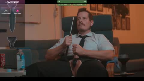 Snapshot of the_dilf chatting on November 12, 5:13 pm The DILF - online show from November 12, 5:13 pm