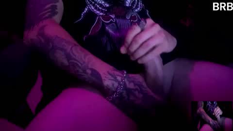 Snapshot of the_dizzy chatting on October 28, 10:12 pm Sinner online show from October 28, 10:12 pm