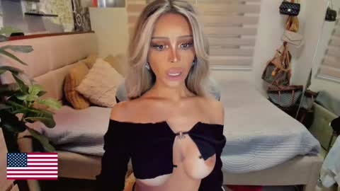 Snapshot of the_enchantressxx chatting on July 28, 3:02 am nabi butterfly online show from July 28, 3:02 am