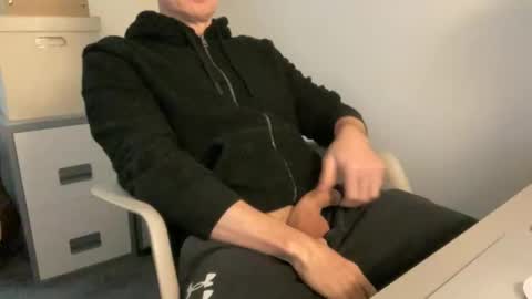 Snapshot of the_gym_boy chatting on October 24, 10:00 am the_gym_boy online show from October 24, 10:00 am