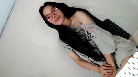 the_horny_bella online show from April 28, 1:49 pm