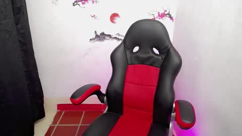 Snapshot of the_latin_boy02 chatting on November 4, 2:16 pm the_latin_boy02 online show from November 4, 2:16 pm