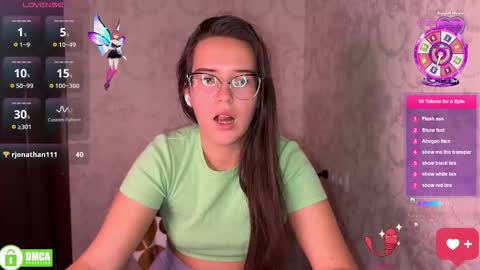 Snapshot of the_princese chatting on November 15, 2:13 pm Alice online show from November 15, 2:13 pm