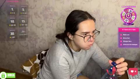 Snapshot of the_princese chatting on December 5, 6:59 pm Alice online show from December 5, 6:59 pm