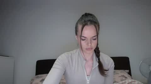 Snapshot of the_quietwife chatting on July 27, 12:01 pm Jade online show from July 27, 12:01 pm