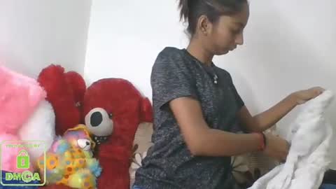 Snapshot of the_right_girl chatting on December 19, 1:40 pm Suzan Sexy online show from December 19, 1:40 pm