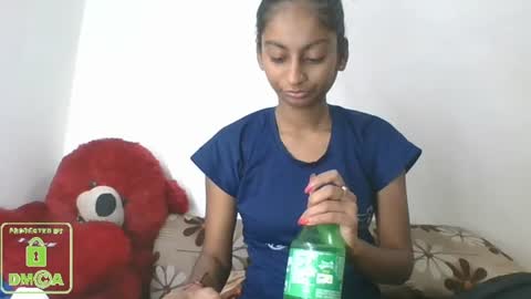 Snapshot of the_right_girl chatting on December 25, 6:20 am Suzan Sexy online show from December 25, 6:20 am