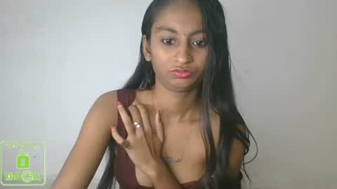Snapshot of the_right_girl chatting on January 8, 1:52 pm Suzan Sexy online show from January 8, 1:52 pm
