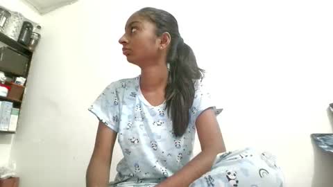 Snapshot of the_right_girl chatting on September 27, 4:39 am Suzan Sexy online show from September 27, 4:39 am